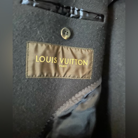 Louis Vuitton Men’s Pea Coat. EUC - Picture 4 of 10